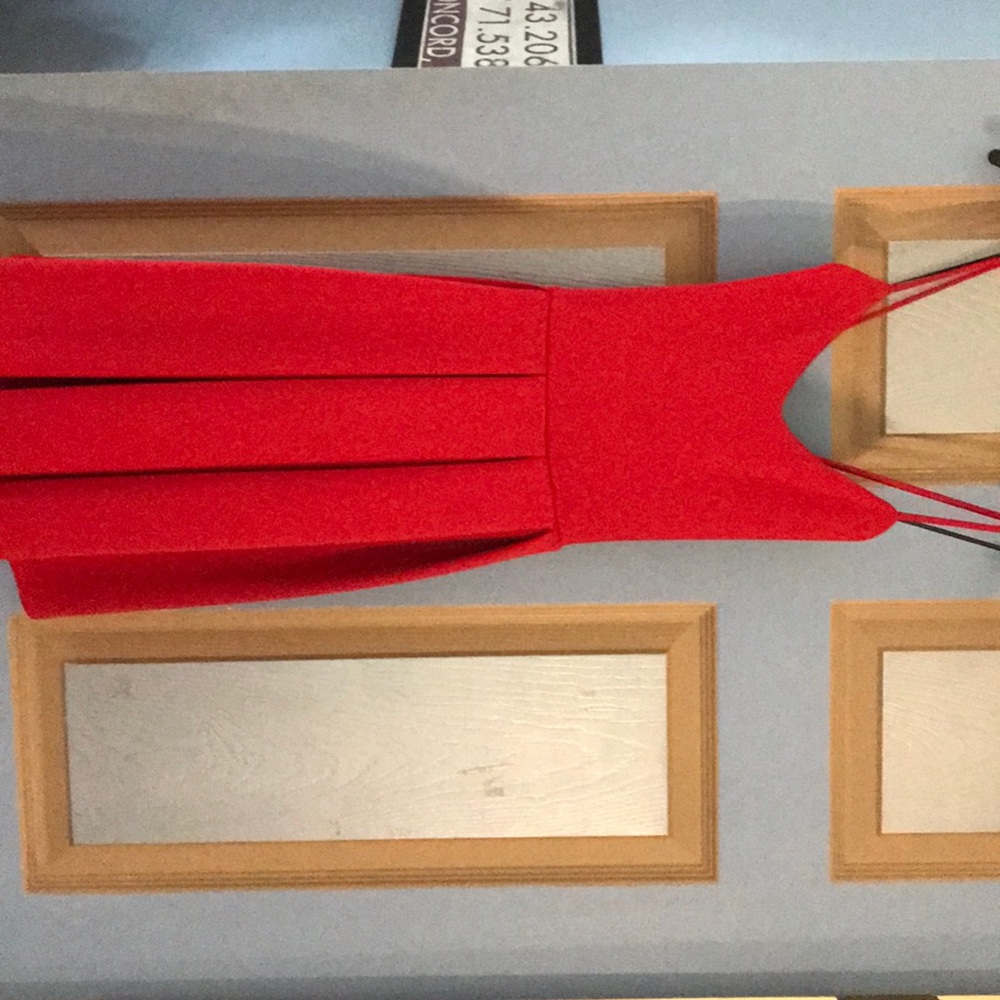 VIBRANT RED STRAP DRESS SIZE SMALL